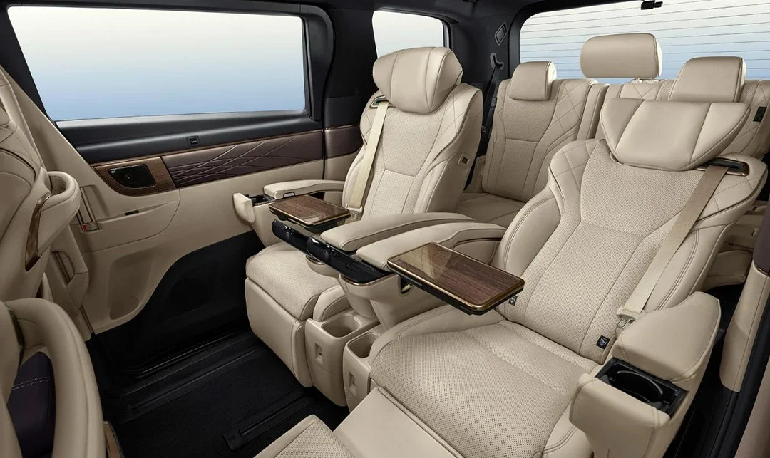 การดูแลรักษาความสะอาดภายในรถ Alphard ระหว่างเช่า